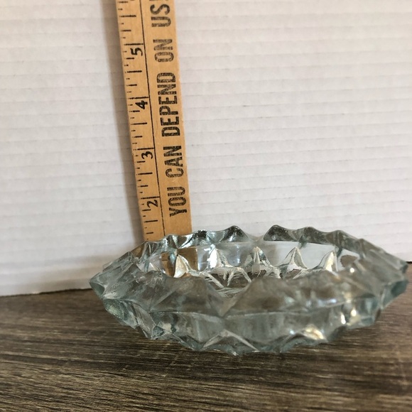 Vtg Clear Pressed Glass Ashtray - Picture 14 of 14
